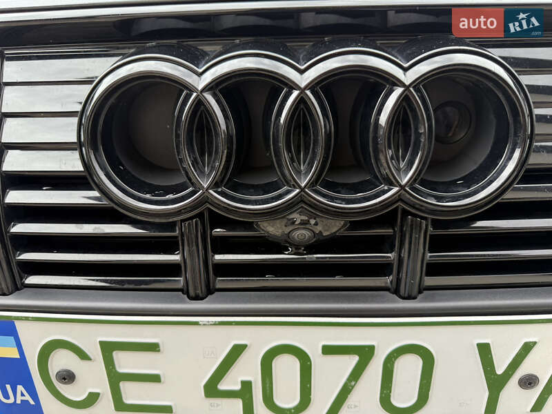 Позашляховик / Кросовер Audi e-tron 2022 в Чернівцях
