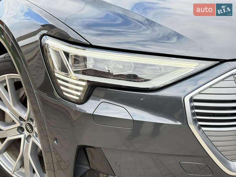 Позашляховик / Кросовер Audi e-tron 2021 в Коломиї