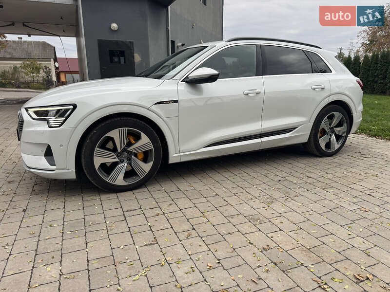 Внедорожник / Кроссовер Audi e-tron 2018 в Бучаче фото 5 Внедорожник / Кроссовер Audi e-tron 2018 в Бучаче