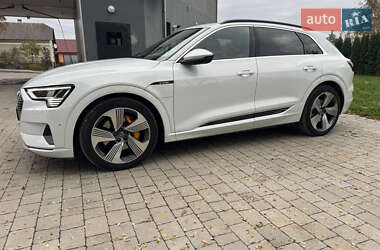 Внедорожник / Кроссовер Audi e-tron 2018 в 