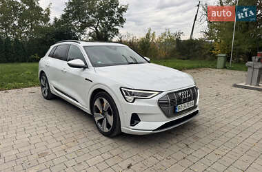 Внедорожник / Кроссовер Audi e-tron 2018 в 