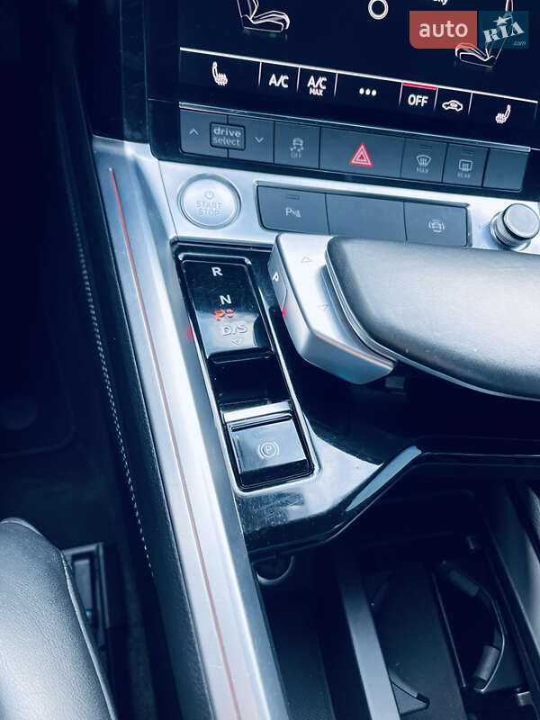 Внедорожник / Кроссовер Audi e-tron 2019 в Бродах