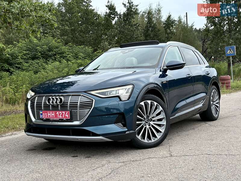 Позашляховик / Кросовер Audi e-tron 2021 в Києві