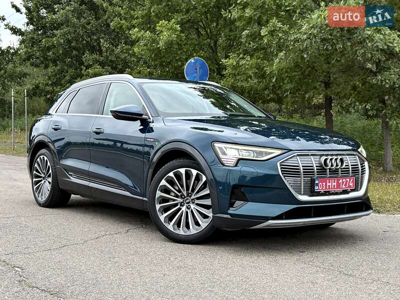 Позашляховик / Кросовер Audi e-tron 2021 в Києві