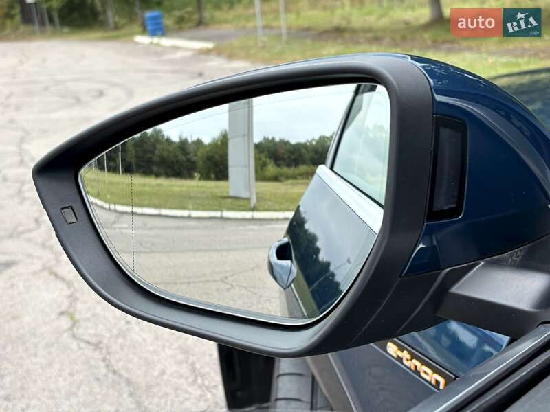 Позашляховик / Кросовер Audi e-tron 2021 в Києві