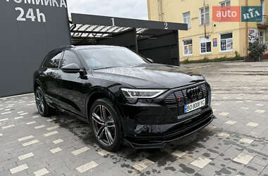 Позашляховик / Кросовер Audi e-tron 2020 в 
