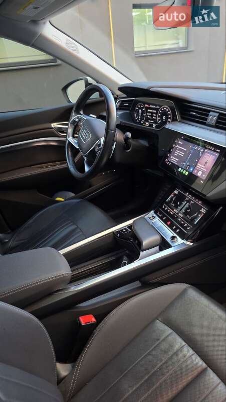 Позашляховик / Кросовер Audi e-tron 2020 в Чернівцях фото 8 Позашляховик / Кросовер Audi e-tron 2020 в Чернівцях
