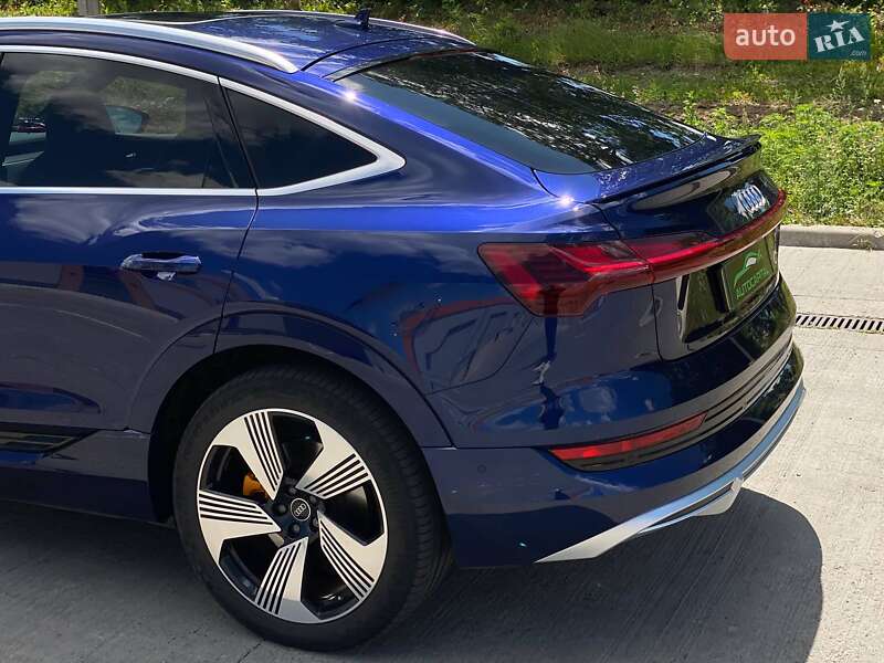 Позашляховик / Кросовер Audi e-tron 2021 в Києві фото 9 Позашляховик / Кросовер Audi e-tron 2021 в Києві