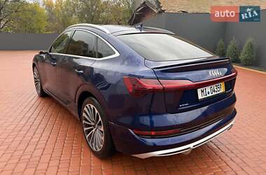 Позашляховик / Кросовер Audi e-tron 2021 в  фото 8 Позашляховик / Кросовер Audi e-tron 2021 в