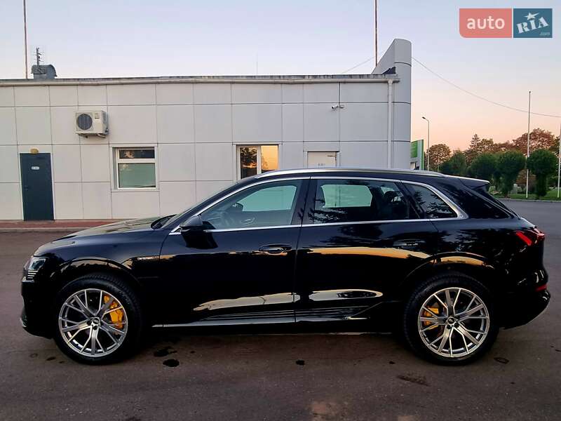 Позашляховик / Кросовер Audi e-tron 2021 в Коломиї