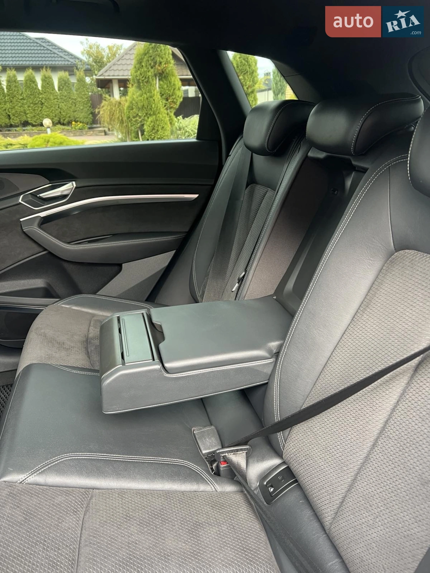 2019 Audi e-tron - мініатюра 24