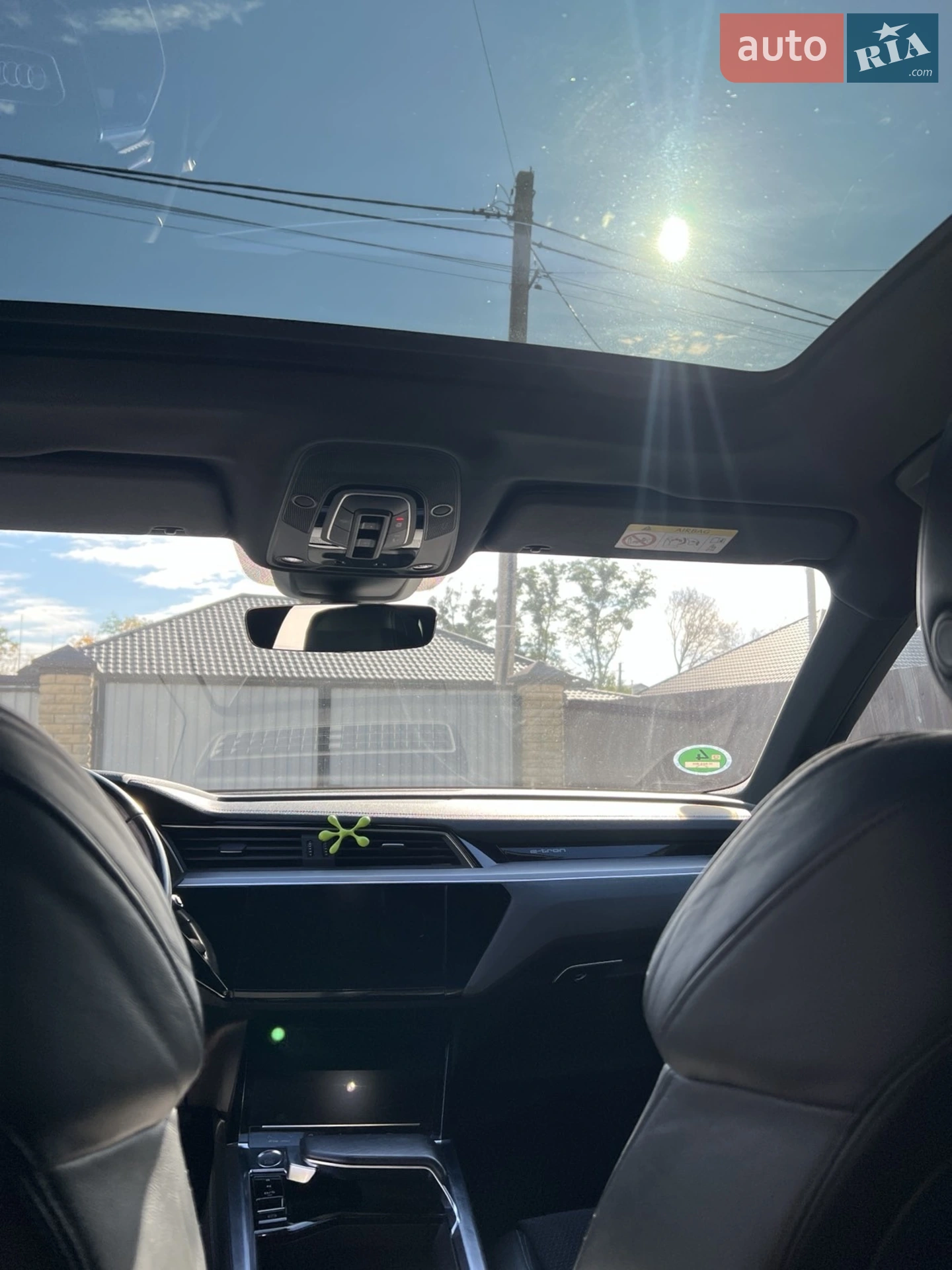 2019 Audi e-tron - мініатюра 21