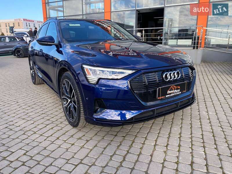 Audi e-tron 2022