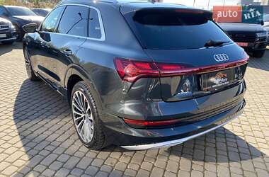 Позашляховик / Кросовер Audi e-tron 2019 в  фото 5 Позашляховик / Кросовер Audi e-tron 2019 в