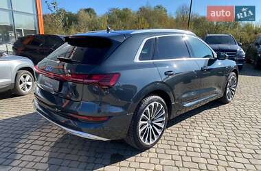 Позашляховик / Кросовер Audi e-tron 2019 в  фото 7 Позашляховик / Кросовер Audi e-tron 2019 в