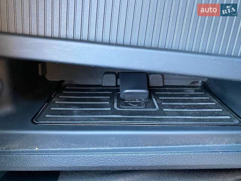 Внедорожник / Кроссовер Audi e-tron 2019 в Львове фото 19 Внедорожник / Кроссовер Audi e-tron 2019 в Львове