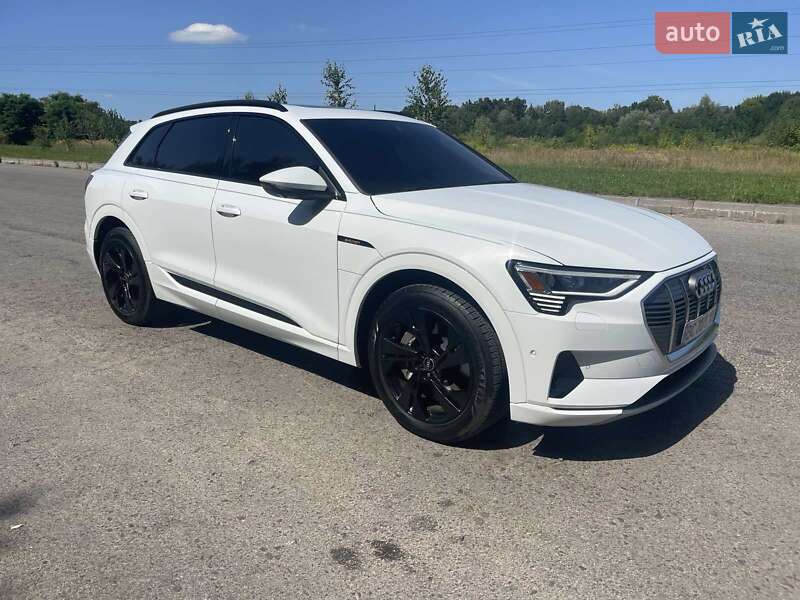 Внедорожник / Кроссовер Audi e-tron 2019 в Львове фото 5 Внедорожник / Кроссовер Audi e-tron 2019 в Львове