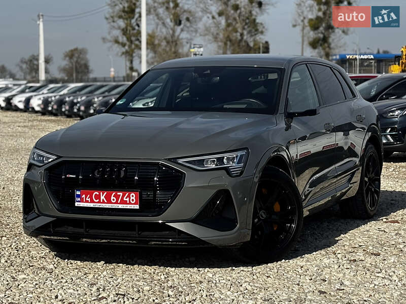 Audi e-tron 2022