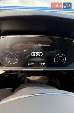 Позашляховик / Кросовер Audi e-tron 2022 в  фото 8 Позашляховик / Кросовер Audi e-tron 2022 в