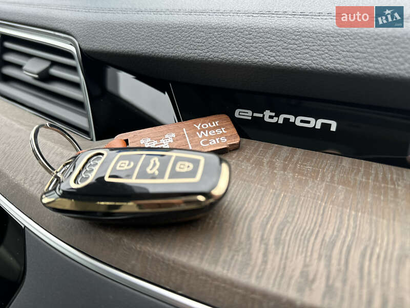 Позашляховик / Кросовер Audi e-tron 2020 в Києві фото 20 Позашляховик / Кросовер Audi e-tron 2020 в Києві