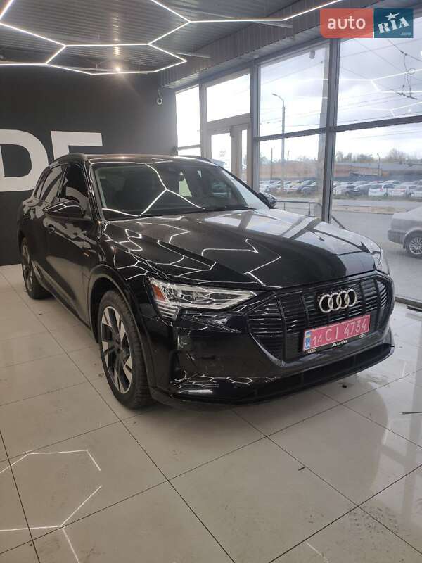 Audi e-tron 2021