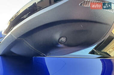 Позашляховик / Кросовер Audi e-tron 2022 в  фото 32 Позашляховик / Кросовер Audi e-tron 2022 в