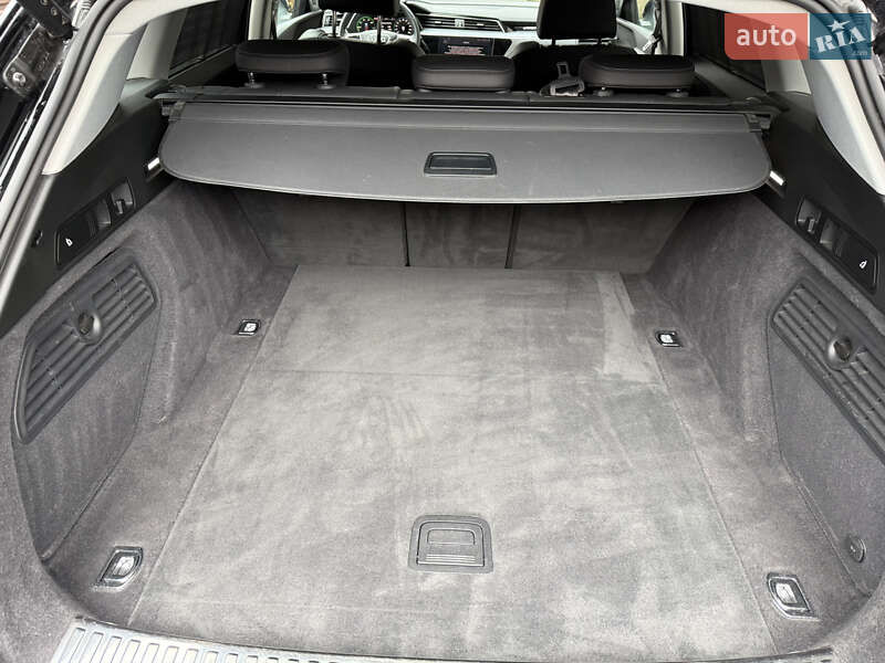 Позашляховик / Кросовер Audi e-tron 2022 в Луцьку