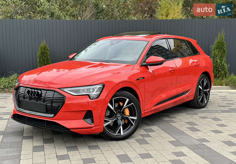Audi e-tron 2022