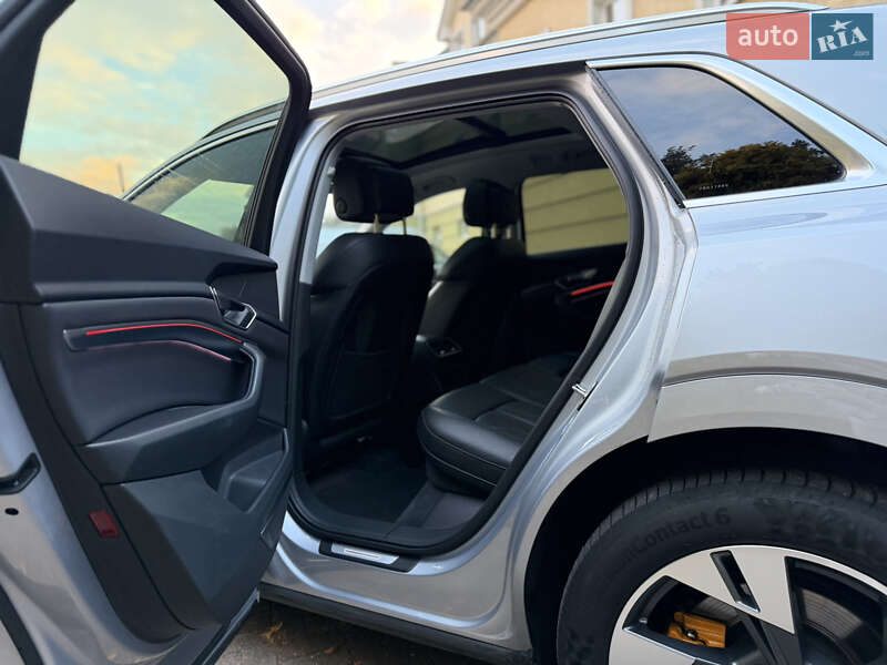 Позашляховик / Кросовер Audi e-tron 2023 в Львові