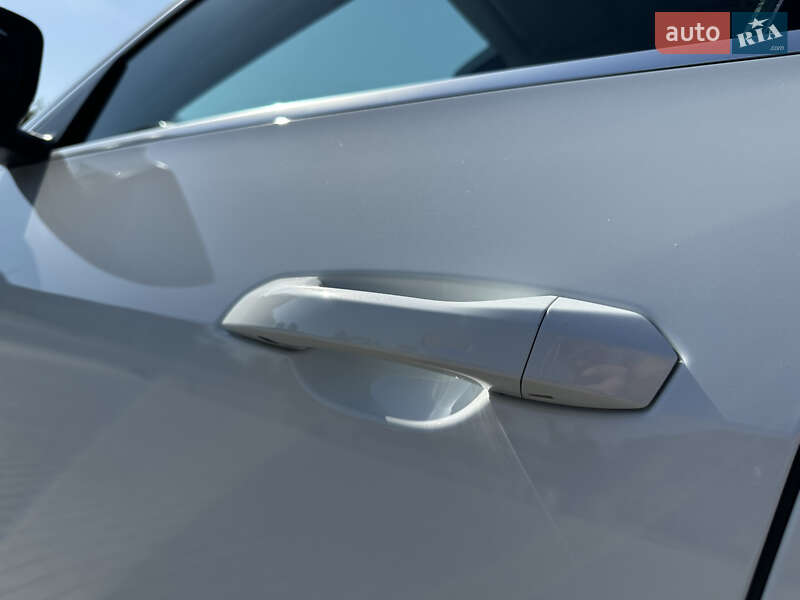 Внедорожник / Кроссовер Audi e-tron 2020 в Лопатине фото 22 Внедорожник / Кроссовер Audi e-tron 2020 в Лопатине