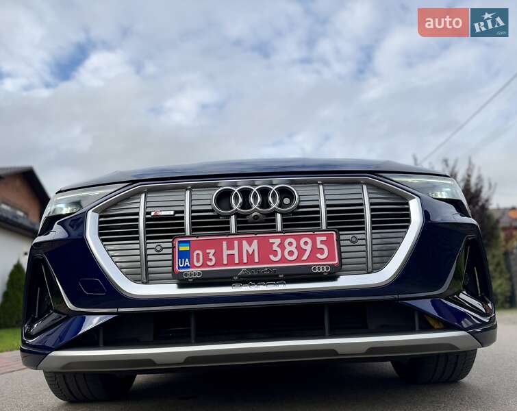 Внедорожник / Кроссовер Audi e-tron 2022 в Киеве фото 18 Внедорожник / Кроссовер Audi e-tron 2022 в Киеве