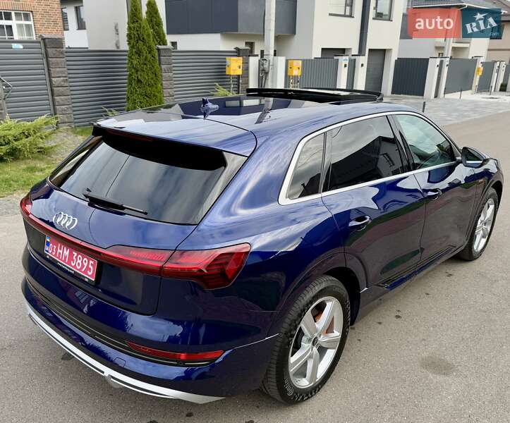 Внедорожник / Кроссовер Audi e-tron 2022 в Киеве фото 22 Внедорожник / Кроссовер Audi e-tron 2022 в Киеве