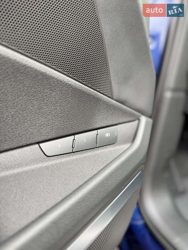 Внедорожник / Кроссовер Audi e-tron 2022 в Киеве фото 84 Внедорожник / Кроссовер Audi e-tron 2022 в Киеве