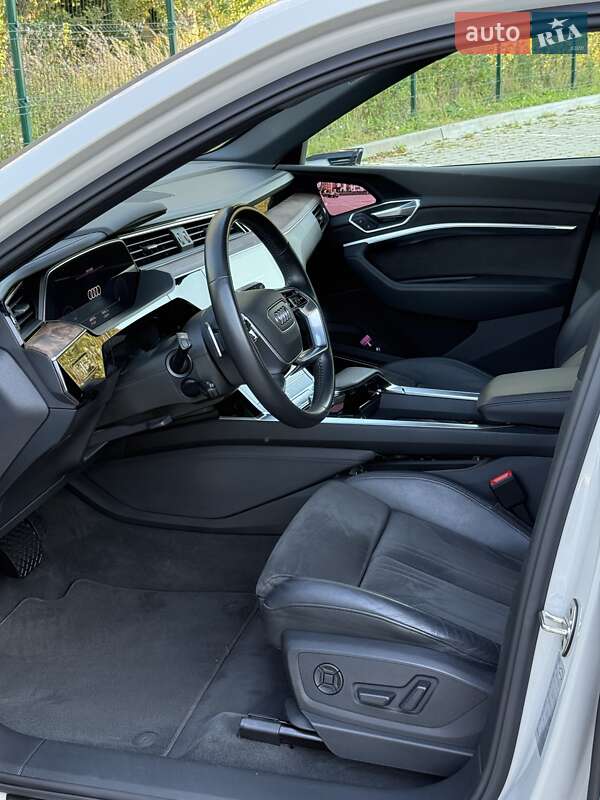 Позашляховик / Кросовер Audi e-tron 2020 в Луцьку фото 17 Позашляховик / Кросовер Audi e-tron 2020 в Луцьку