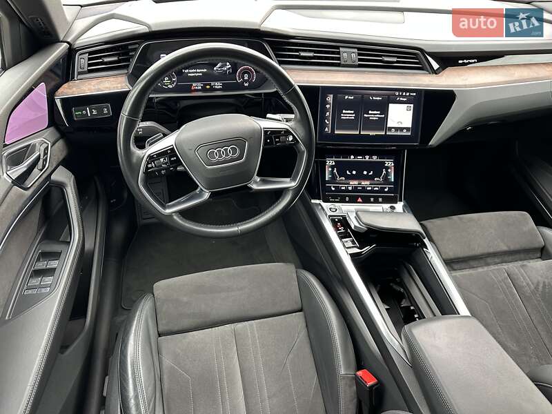 Позашляховик / Кросовер Audi e-tron 2020 в Луцьку фото 13 Позашляховик / Кросовер Audi e-tron 2020 в Луцьку