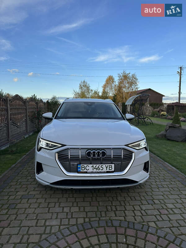 Позашляховик / Кросовер Audi e-tron 2019 в Львові фото 4 Позашляховик / Кросовер Audi e-tron 2019 в Львові