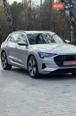 Позашляховик / Кросовер Audi e-tron 2022 в Львові