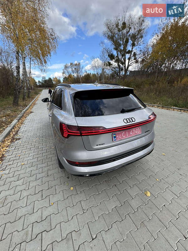 Позашляховик / Кросовер Audi e-tron 2022 в Львові фото 47 Позашляховик / Кросовер Audi e-tron 2022 в Львові