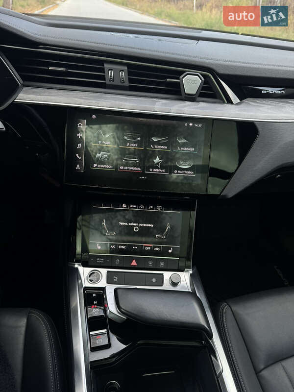 Позашляховик / Кросовер Audi e-tron 2022 в Львові фото 76 Позашляховик / Кросовер Audi e-tron 2022 в Львові