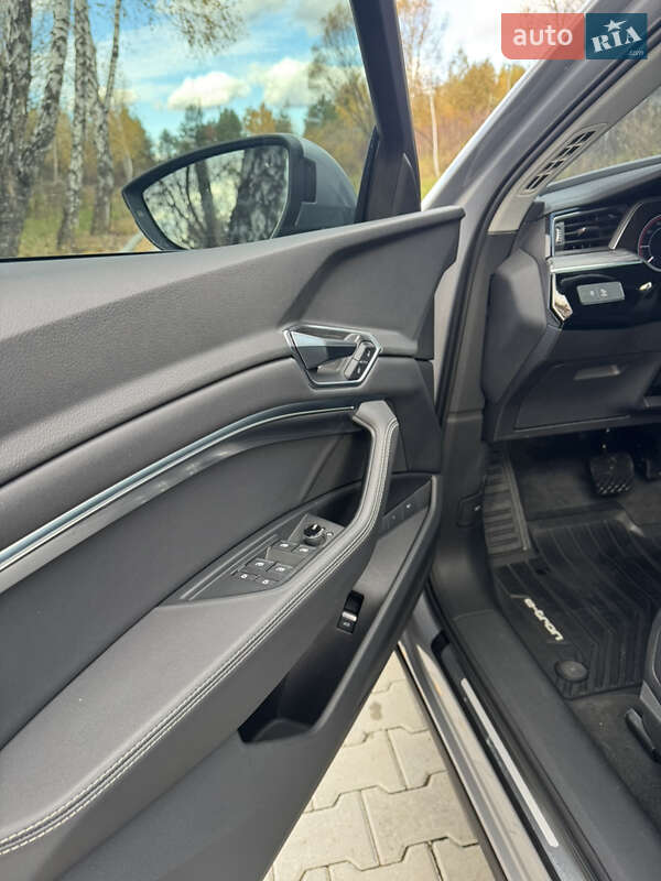 Позашляховик / Кросовер Audi e-tron 2022 в Львові фото 85 Позашляховик / Кросовер Audi e-tron 2022 в Львові