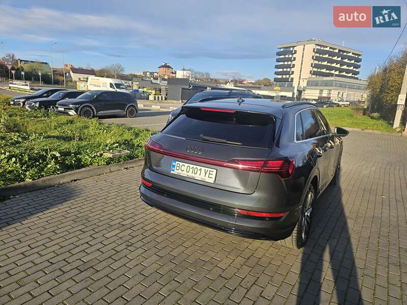 Позашляховик / Кросовер Audi e-tron 2019 в Львові фото 5 Позашляховик / Кросовер Audi e-tron 2019 в Львові