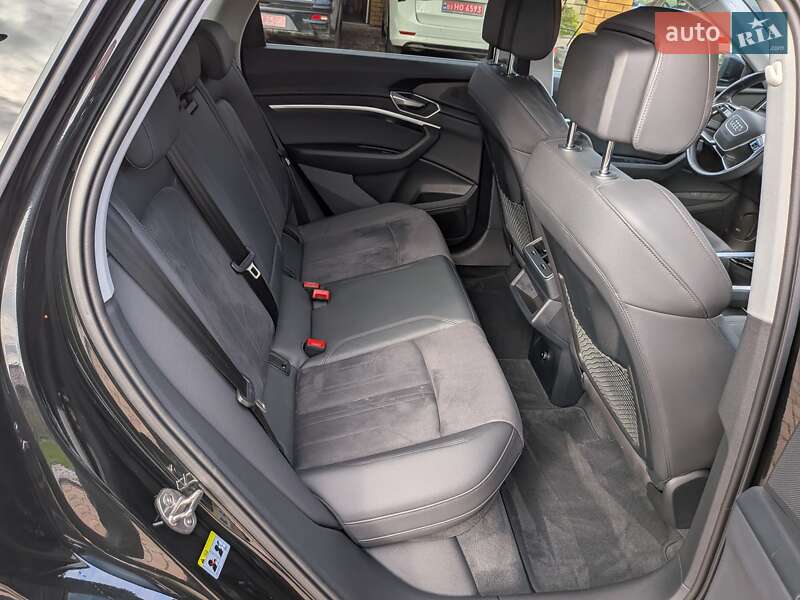 Позашляховик / Кросовер Audi e-tron 2022 в Луцьку фото 38 Позашляховик / Кросовер Audi e-tron 2022 в Луцьку