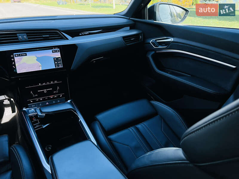 Внедорожник / Кроссовер Audi e-tron 2019 в Тернополе фото 21 Внедорожник / Кроссовер Audi e-tron 2019 в Тернополе