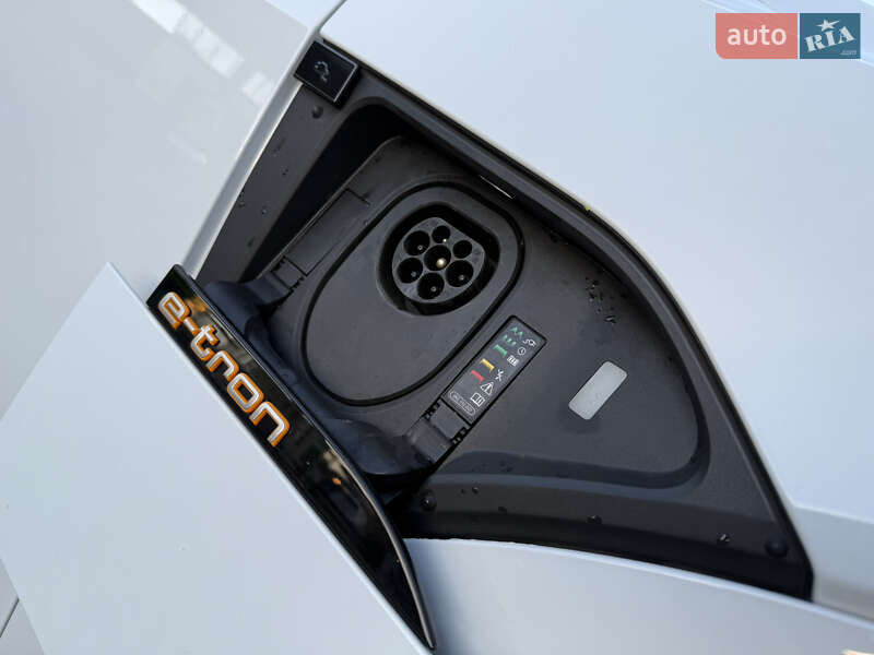 Позашляховик / Кросовер Audi e-tron 2020 в Львові фото 14 Позашляховик / Кросовер Audi e-tron 2020 в Львові