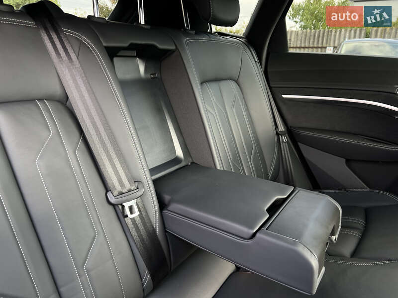Позашляховик / Кросовер Audi e-tron 2022 в Луцьку фото 40 Позашляховик / Кросовер Audi e-tron 2022 в Луцьку