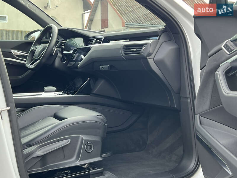 Позашляховик / Кросовер Audi e-tron 2022 в Луцьку фото 42 Позашляховик / Кросовер Audi e-tron 2022 в Луцьку