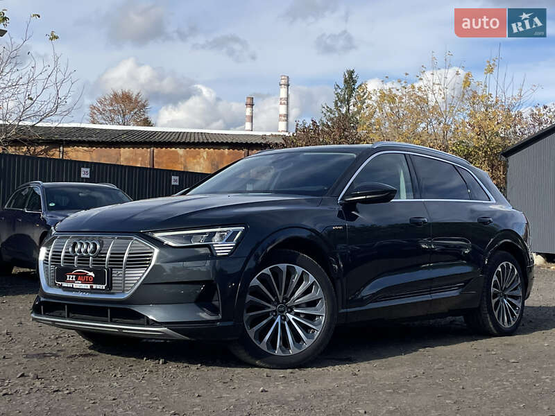 Позашляховик / Кросовер Audi e-tron 2022 в Луцьку