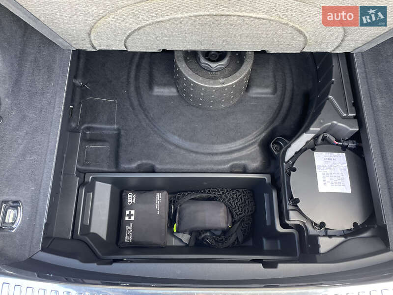 Позашляховик / Кросовер Audi e-tron 2022 в Луцьку