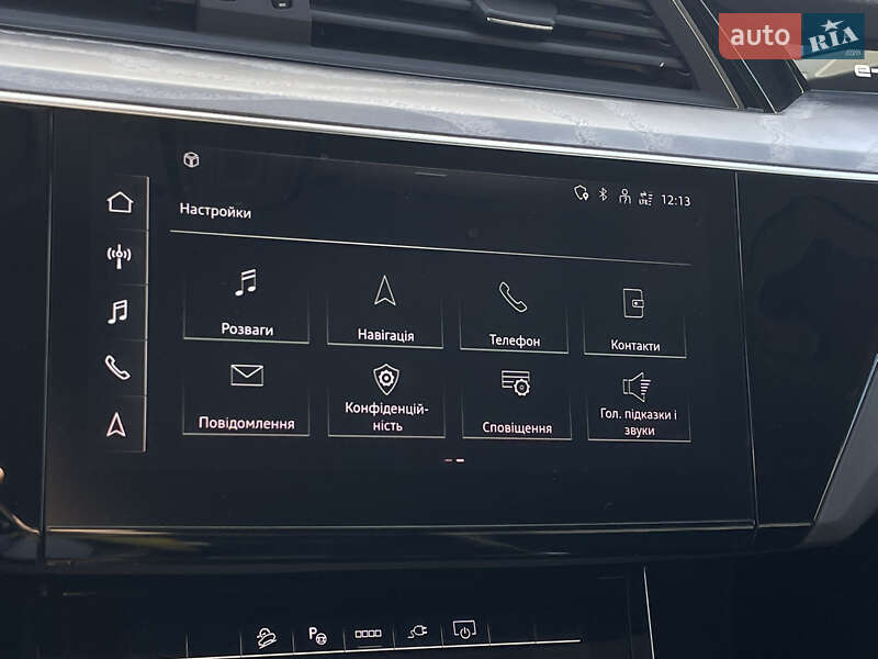 Позашляховик / Кросовер Audi e-tron 2022 в Луцьку