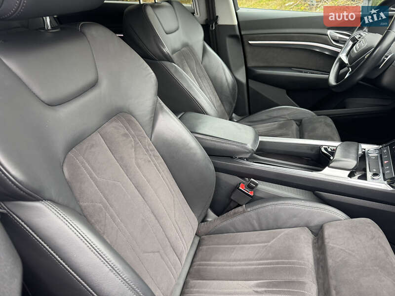 Позашляховик / Кросовер Audi e-tron 2019 в Одесі